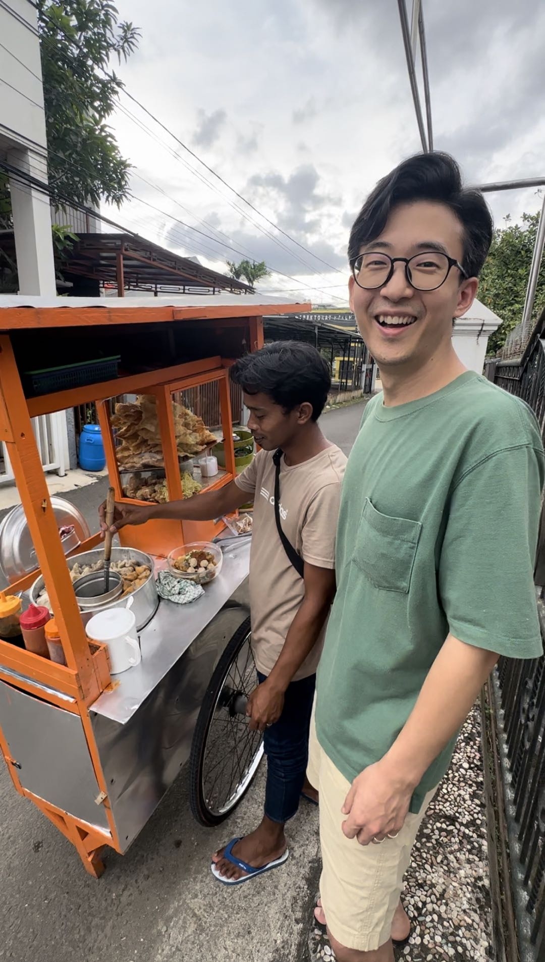 Behind the scenes with Kim Seung-woo shooting TikTok videos for Kimdea (Photo Courtesy of Kim, Sardiyana)