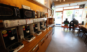 테니스·태닝숍으로 진화한 '2세대 무인점포'...인건비 부담에 우후죽... - 뉴스 썸네일 이미지