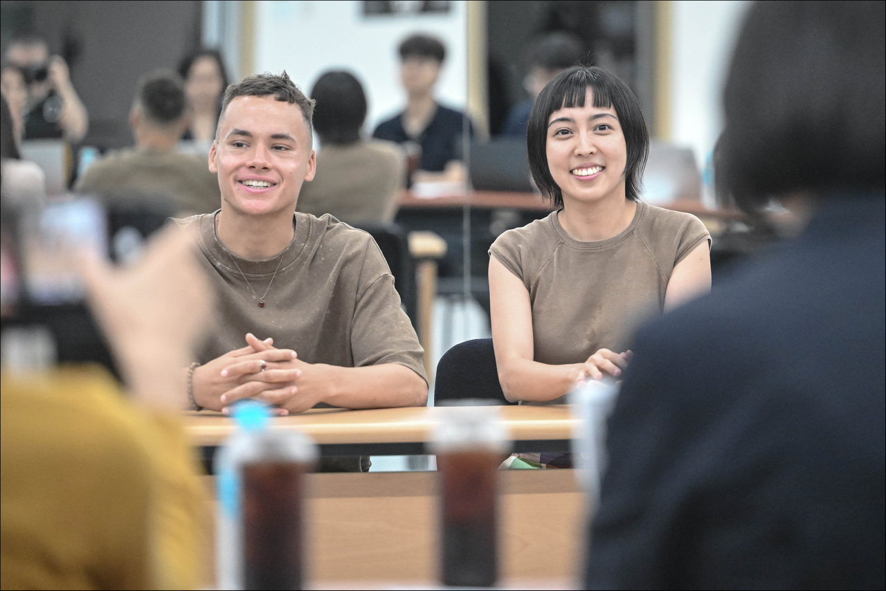 Dancer-choreographers Mr. Kriss (left) and Haeni attend a group interview at Sejong Center for the Performing Arts in Seoul. (Sejong Center for the Performing Arts)