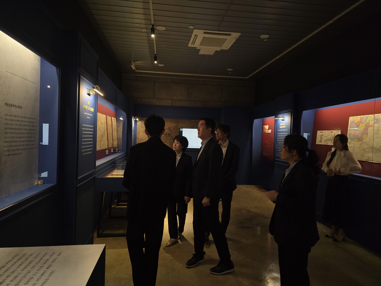 ‘고지도, 독도를 말하다’ 공동기획전 모습.[독도재단 제공]