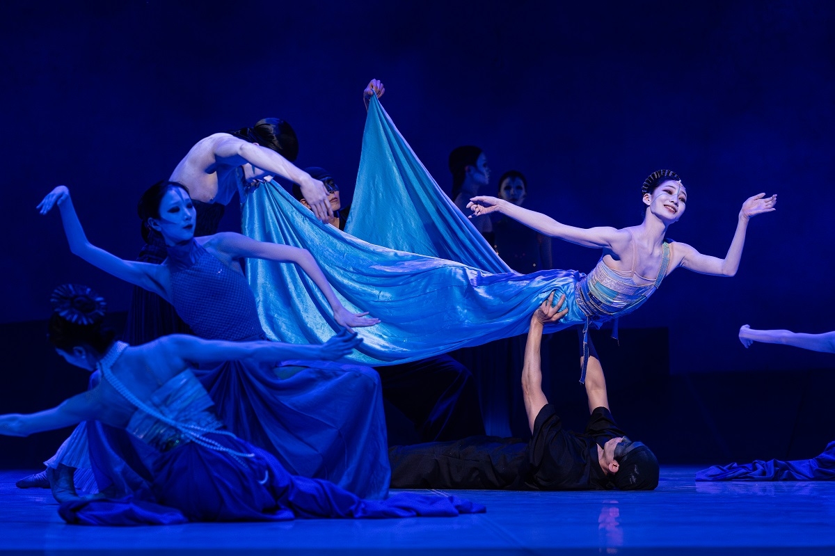 Cho Yeon-jae performs a scene from "Little Mermaid." (Korean National Ballet)