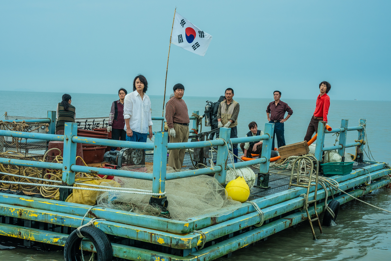 "Low Life" (Walt Disney Company Korea)