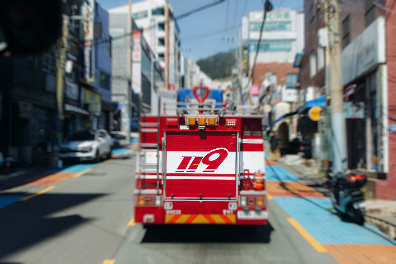 South Korean fire engine (123rf)