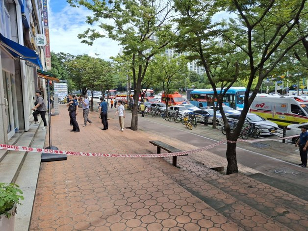 17일 토토사이트 러쉬 설치 신고가 접수된 경기도 수원의 한 건물[경기도소방재난본부]