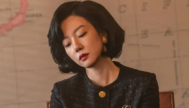 Lim Soo-jung in "Low Life" (Disney+)