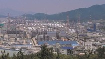 “목표만 받고 알아서 해야 하는 상황”…가이드라인 부재로 세부조율 혼선 불가피 [석화 구조조정안 발표]