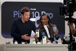 Google packs new Pixel phones with AI