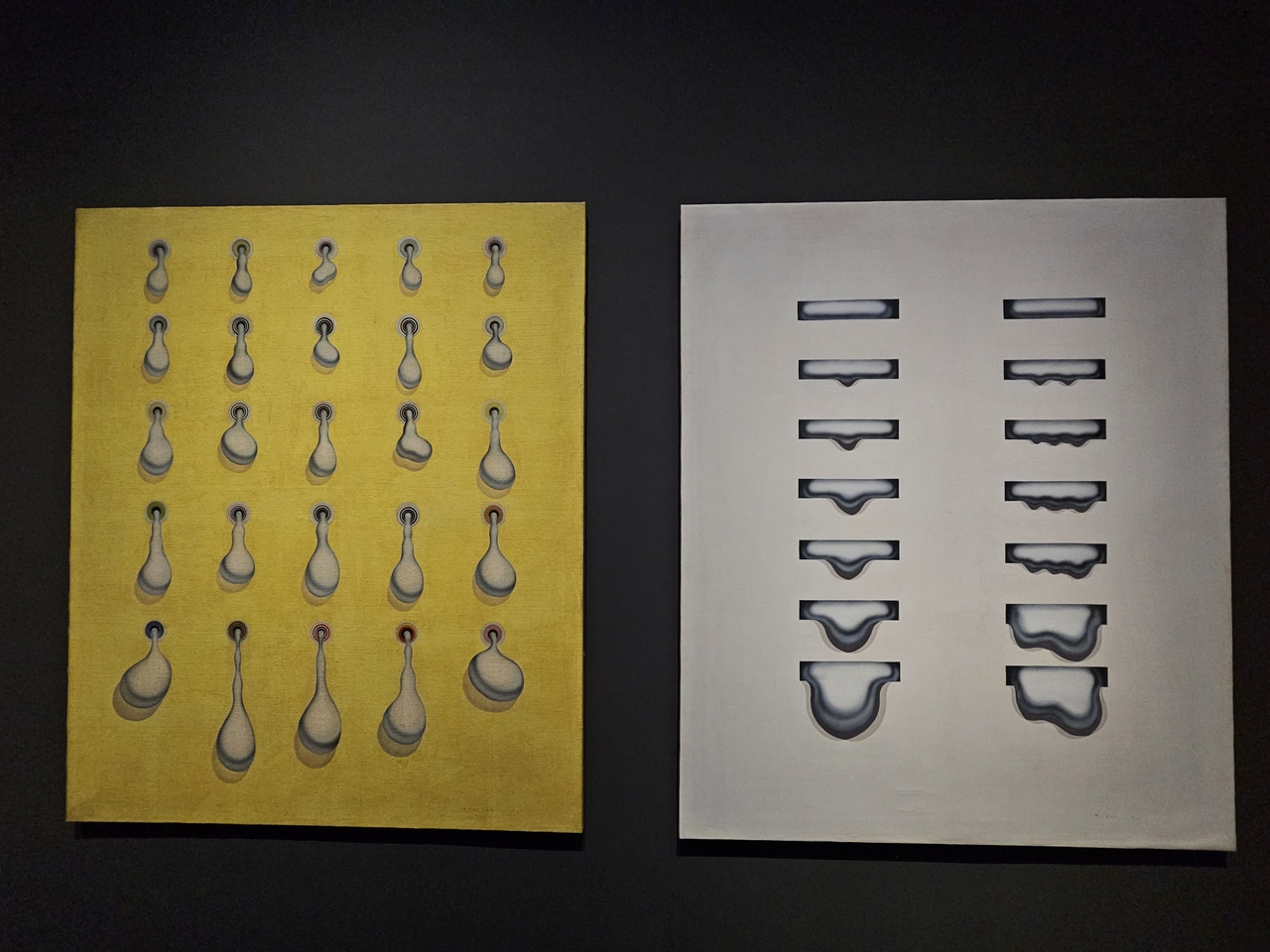Installation view of "Phenomenon" (left) and "Procession" at MMCA Seoul (Park Yuna/The Korea Herald)