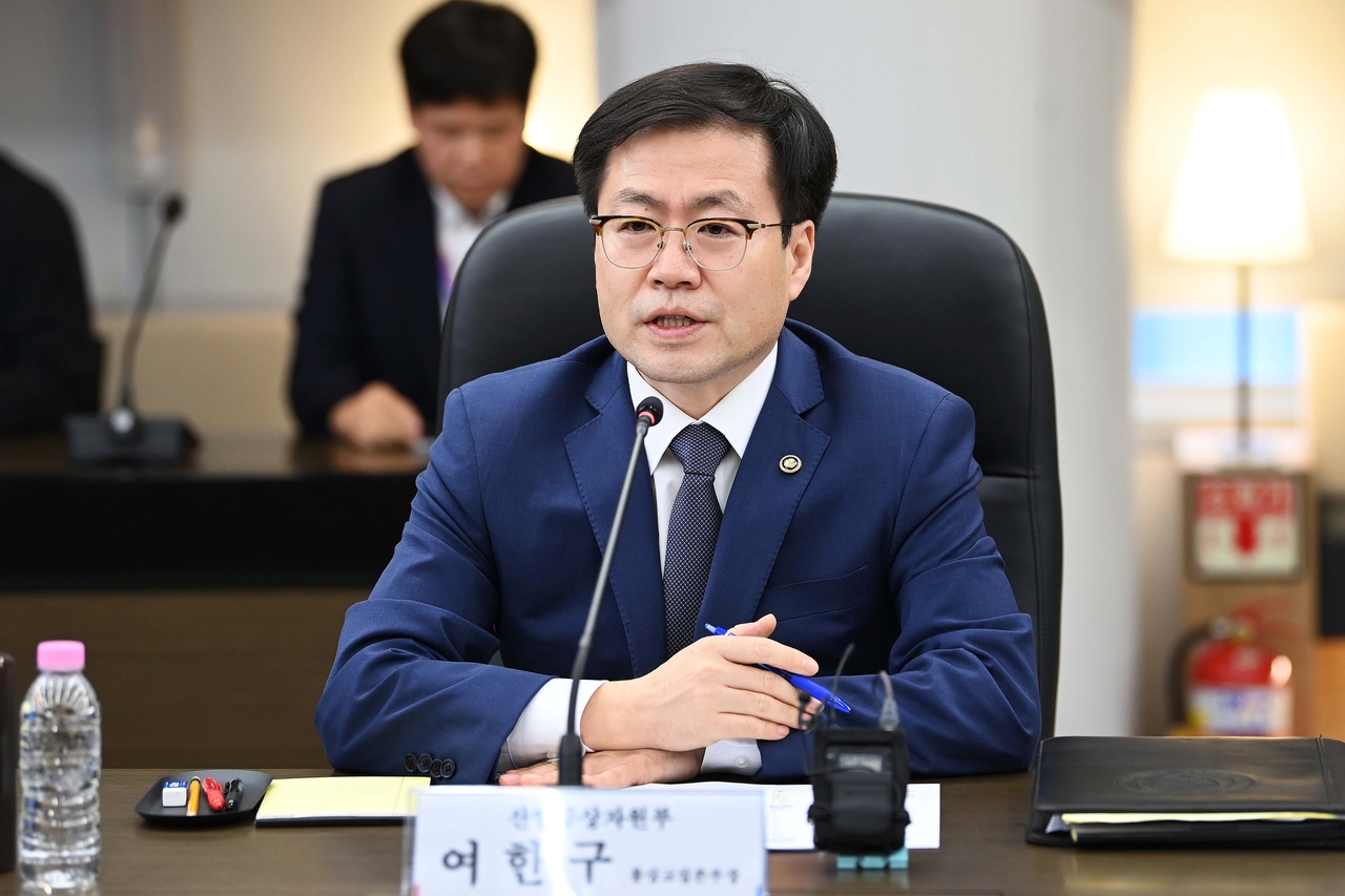 This photo shows Trade Minister Yeo Han-koo speaking during a meeting with local corporate officials in Seoul. (Ministry of Trade, Industry & Energy)
