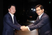 김문수, 안철수에게 “힘 합쳐야”…安 “尹 절연해야”
