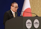 안보실장 “한일 셔틀외교 조기복원…한미일 협력강화 실현 의미”