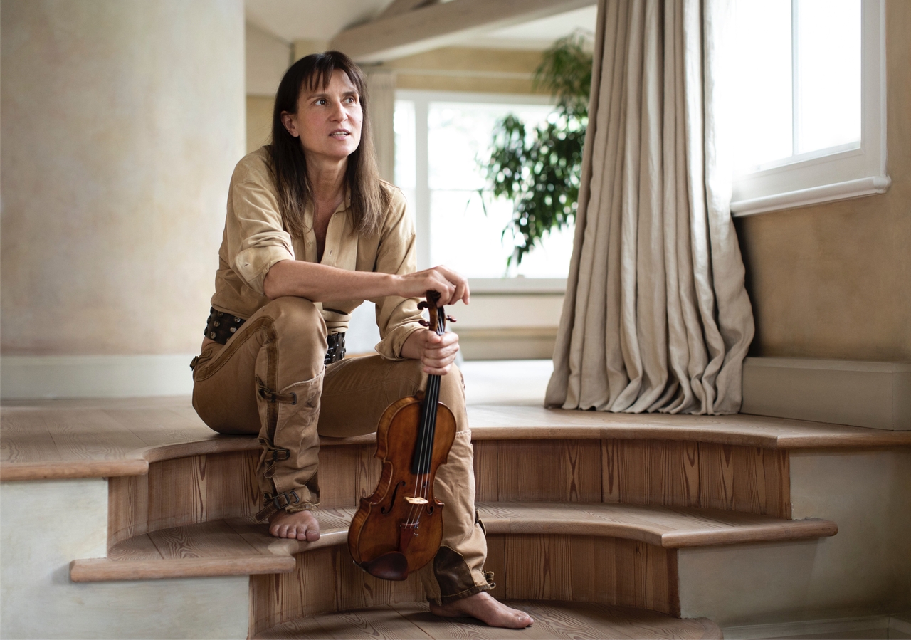 Viktoria Mullova  (Korean National Symphony Orchestra)