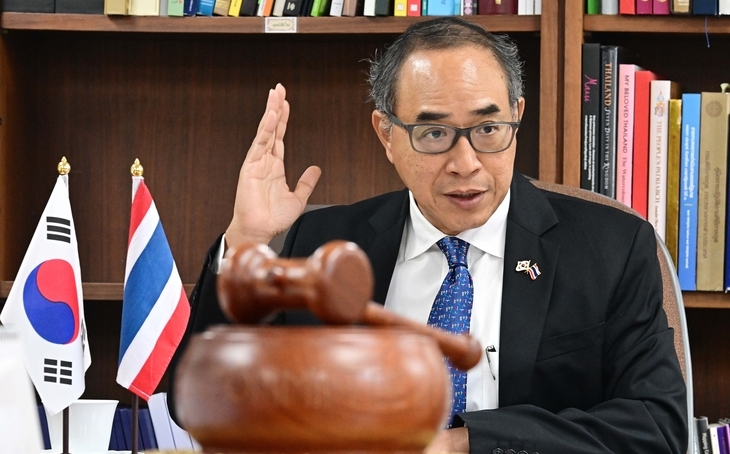 Thai Ambassador to Korea Tanee Sangrat speaks during an interview with The Korea Herald on Wednesday at the Embassy of Thailand in Seoul. (Lee Sang-sub/The Korea Herald)
