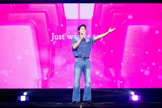 사진=더블랙레이블 제공