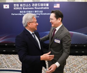 이재용·젠슨황도 한자리에…李, 정상회담 마치고 한미 비즈니스 라운드 테이블 참석