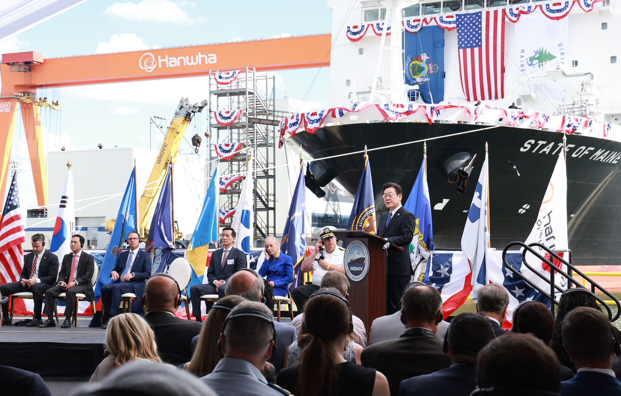 He delivers a speech at a christening ceremony for the National Security Multi-Mission Vessel "State of Maine" built for the US Maritime Administration, at Hanwha Philly Shipyard, Philadelphia, on Tuesday. (Yonhap)