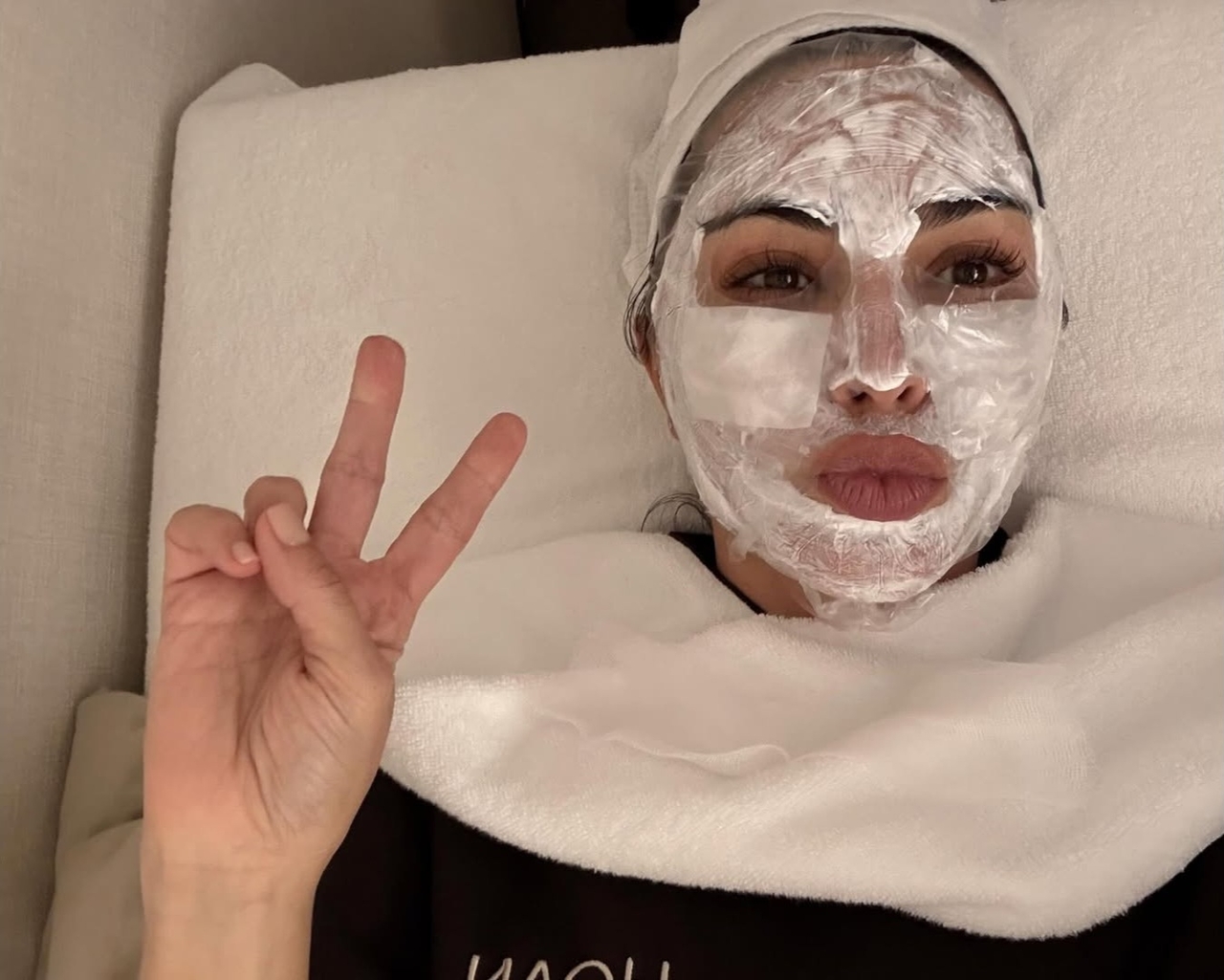 Kim Kardashian receiving a skincare procedure in Korea
(Screenshot from Kardashian's Instagram)