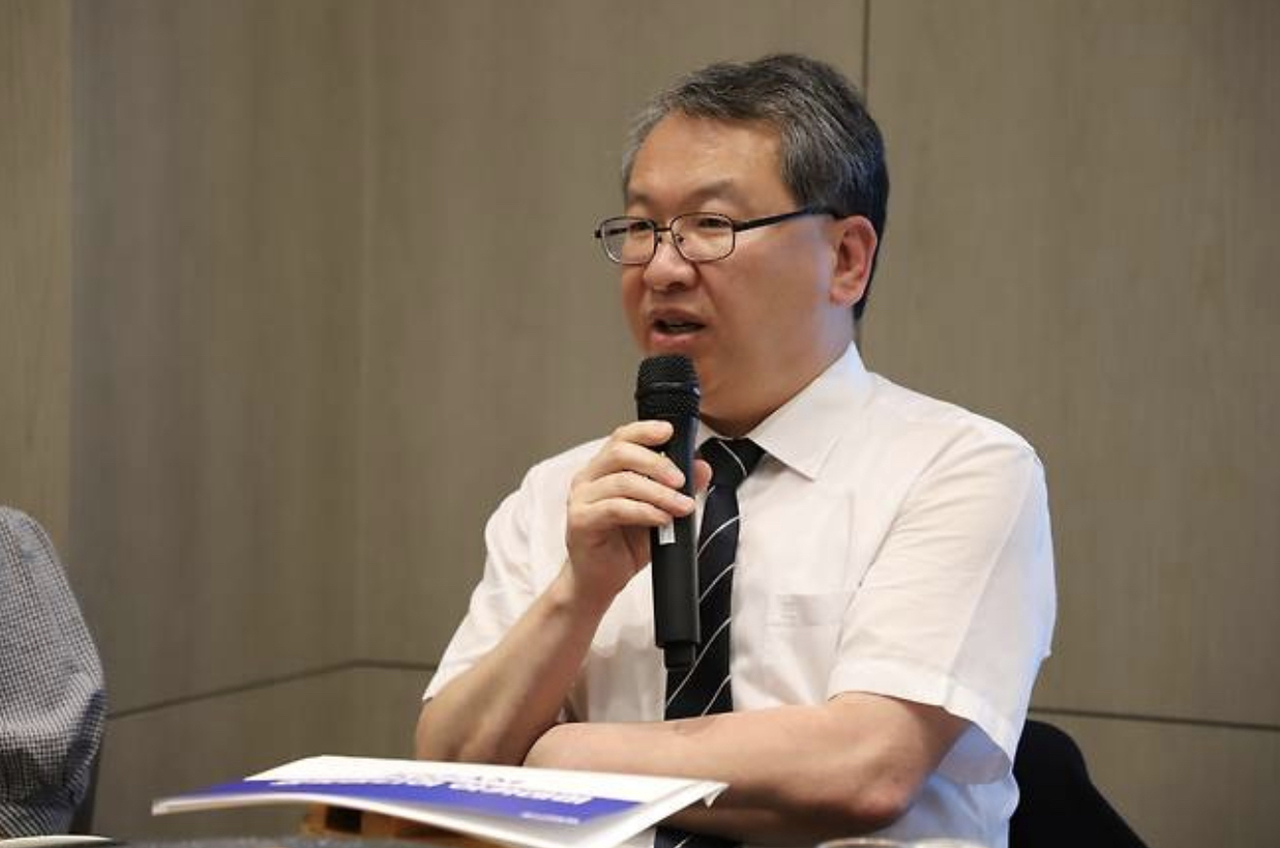 현직 권이균·전직 이원모 1위…고위공직자 50명 재산 공개 - 헤럴드경제