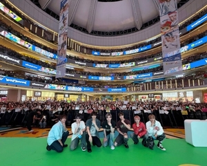 NCT Dream’s pop-up store in China draws 15,000 fans