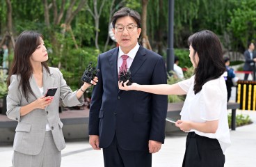 권성동, 구속영장 청구에 “표적 수사…불체포 특권 뒤에 숨지 않겠다”