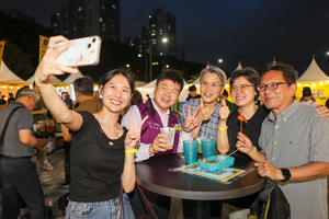 "시원한 맥주 한 잔. 바로 이맛이야"... 동대문구 맥주축제 성황 - 뉴스 썸네일 이미지