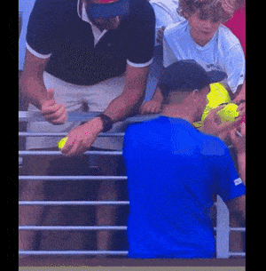 Kids Fan Gift Bag: CEO Shopping Vlog