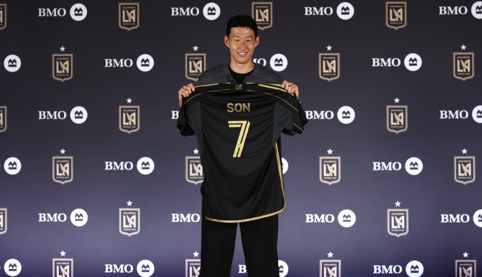 월드클래스 일본 npb 토토사이트 선수의 LAFC 입단식 모습. [애플TV 제공]