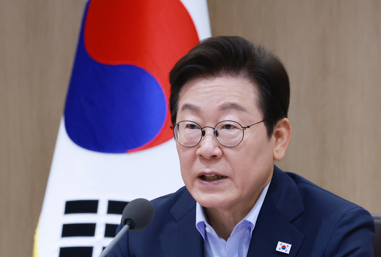 President Lee Jae Myung presides over an extraordinary Cabinet meeting at the presidential office in Seoul on Friday. (Yonhap)