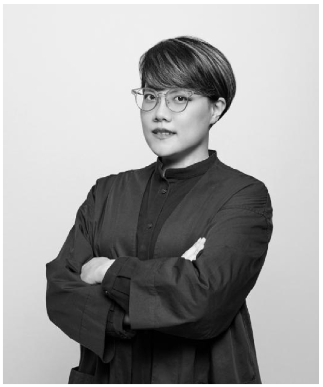 울산 ‘문수로 아테라’와 협업하는 지희킴 작가 사진. [ThisWeekendRoom]