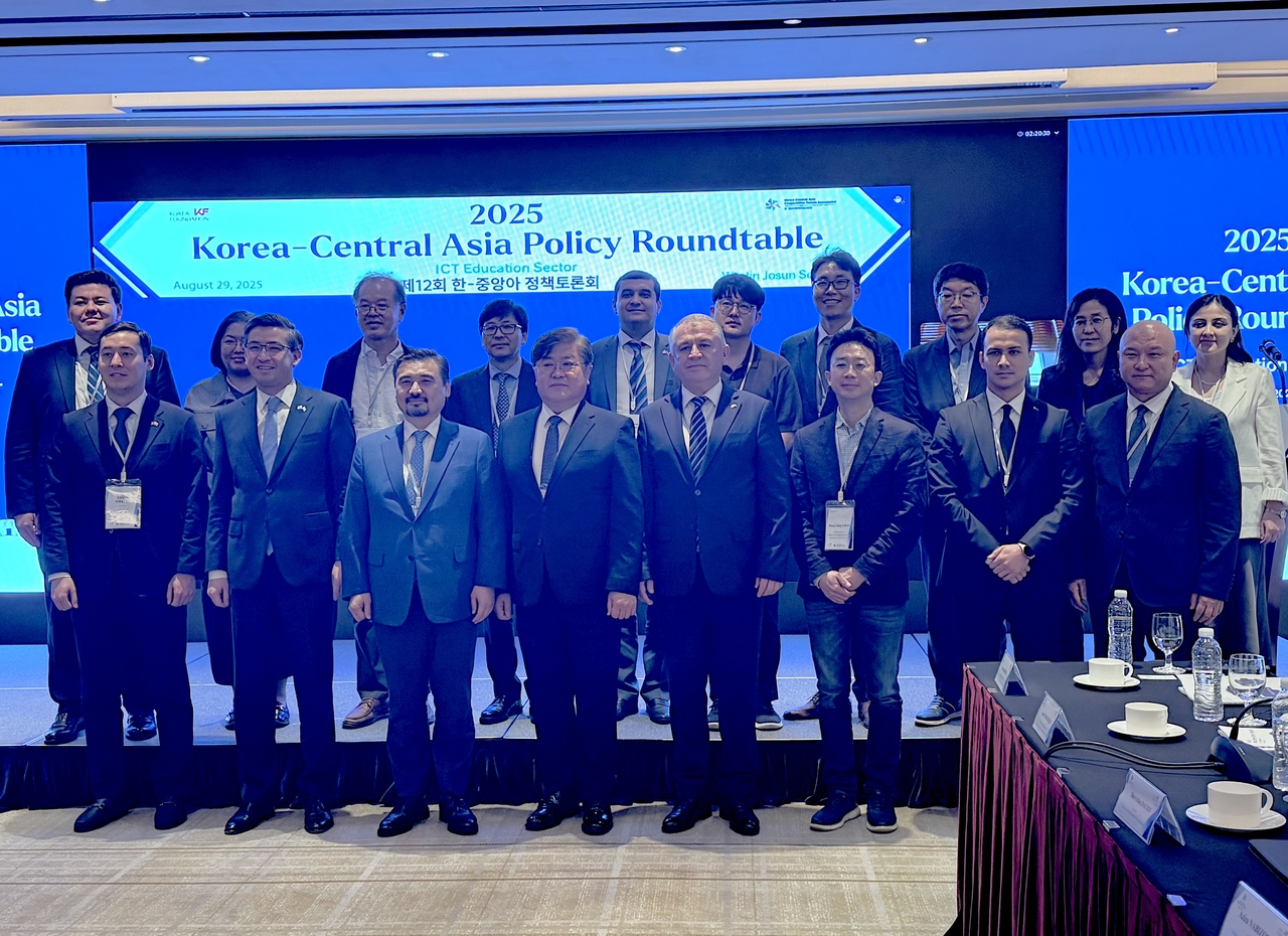 Attendees pose for a group photo at the 2025 Korea-Central Asia Policy Roundtable at Westin Josun Seoul on Friday. (Sanjay Kumar/The Korea Herald)