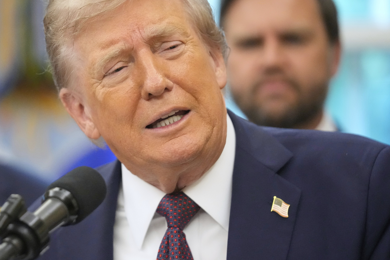 President Donald Trump speaks during an event about the relocation of US Space Command headquarters from Colorado to Alabama, Tuesday, in the Oval Office of the White House in Washington. (AP-Yonhap)
