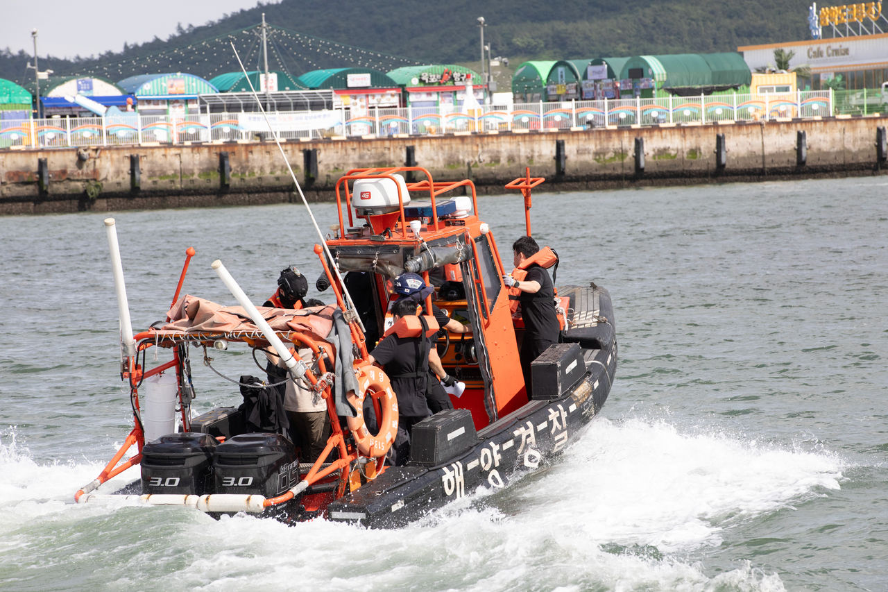The Mokpo Coast Guard conducts a boat patrol at sea. (Mokpo Coast Guard)