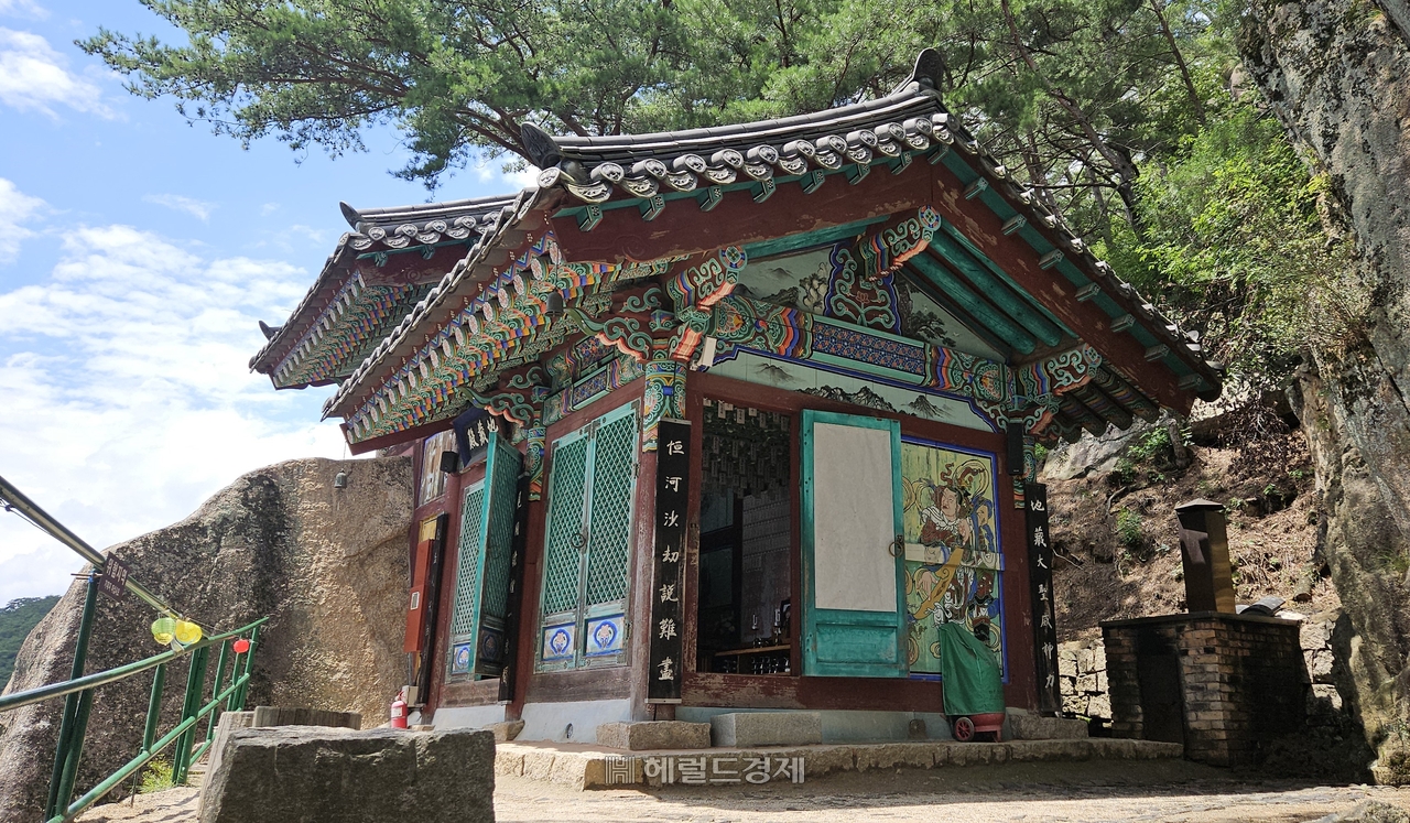 정방사 지장전
