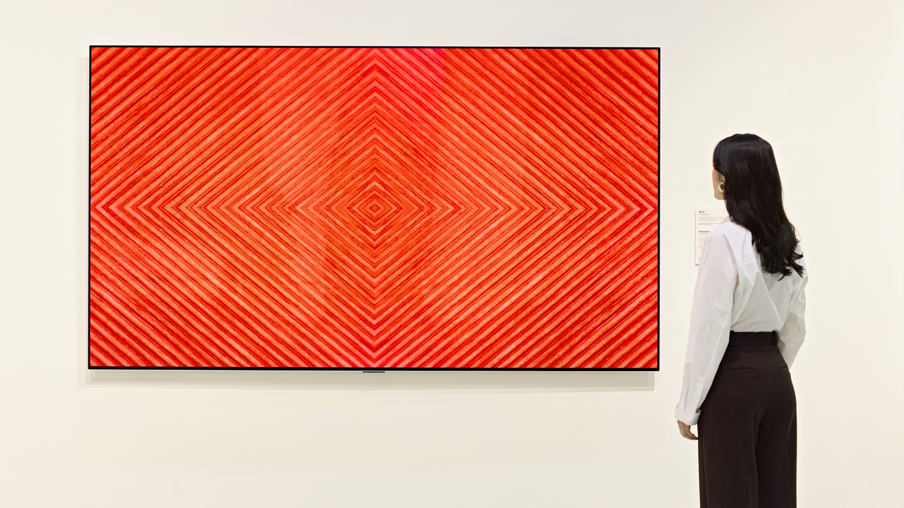 LG OLED brings Park Seo-Bo's nature-inspired colors to life at