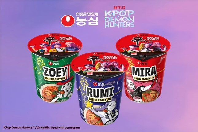 Huntrix ramyeon set (Nongshim)