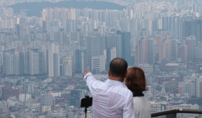“이렇게 돈 많은 사람이 많았어?” 대출 규제에도 서울 아파트 중위가격 ‘11억’ 진입 코 앞 [부동산360]