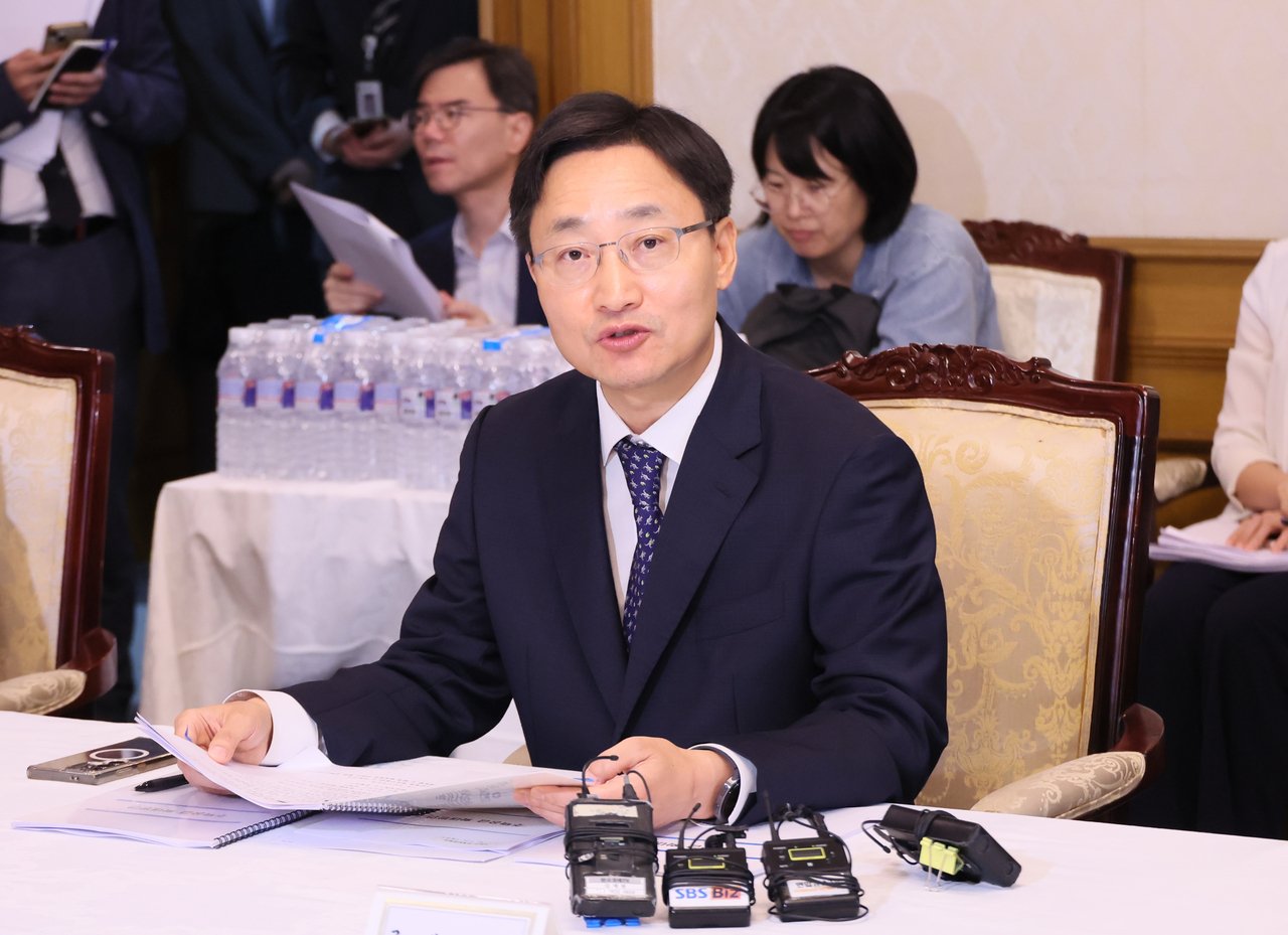 임광현 국세청장이 7일 서울 종로구 정부서울청사에서 열린 부동산관계장관회의에서 발언하고 있다. [연합]