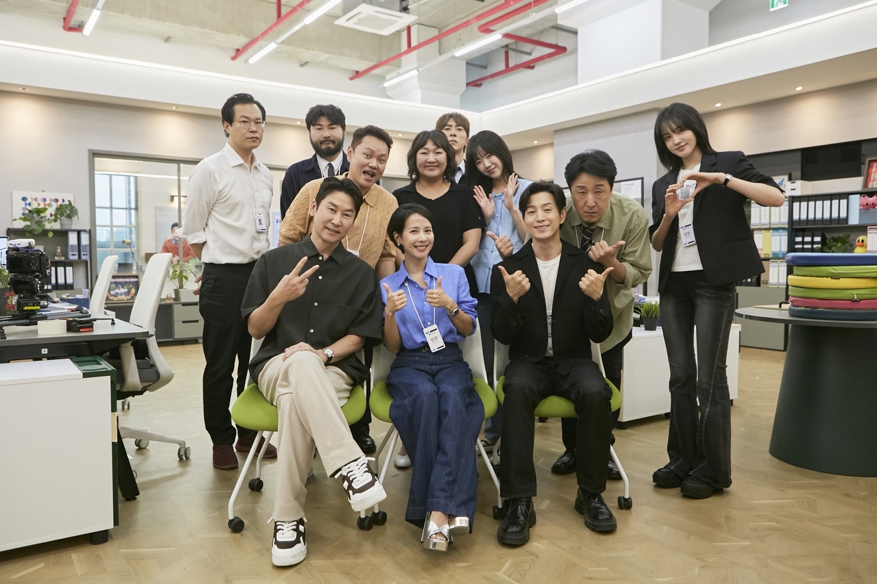 <사진설명 : 쿠팡플레이 시리즈 ‘직장인들’ 시즌 2 관련 이미지. (사진제공=쿠팡플레이)>