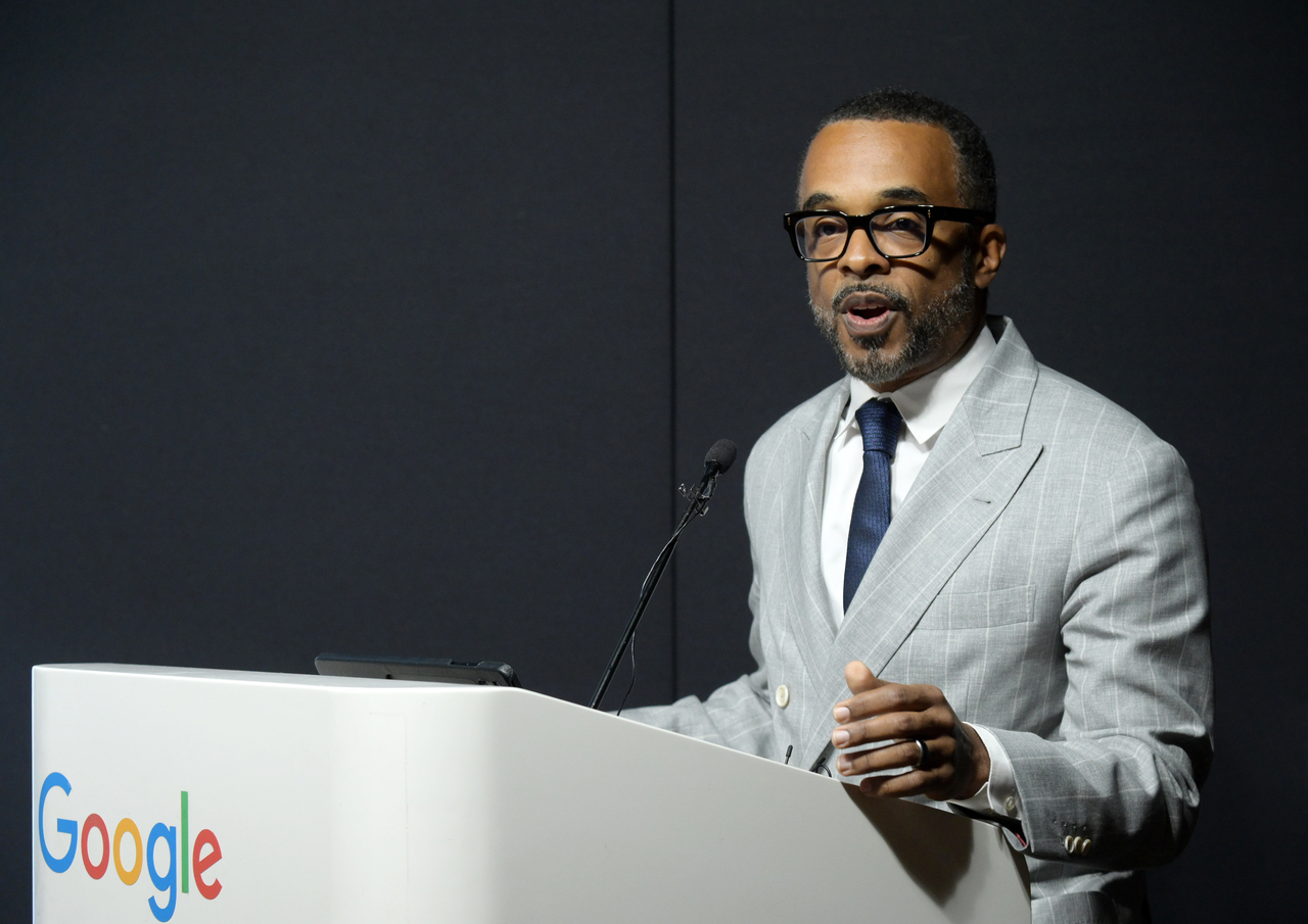 Cris Turner, vice president for government affairs and public policy at Google, speaks during a press conference in Seoul on Tuesday. (Google Korea)