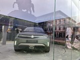 폭스바겐, 컴팩트 전기차 4종 공개…AI에는 10억 유로 투자 [IAA 2025]
