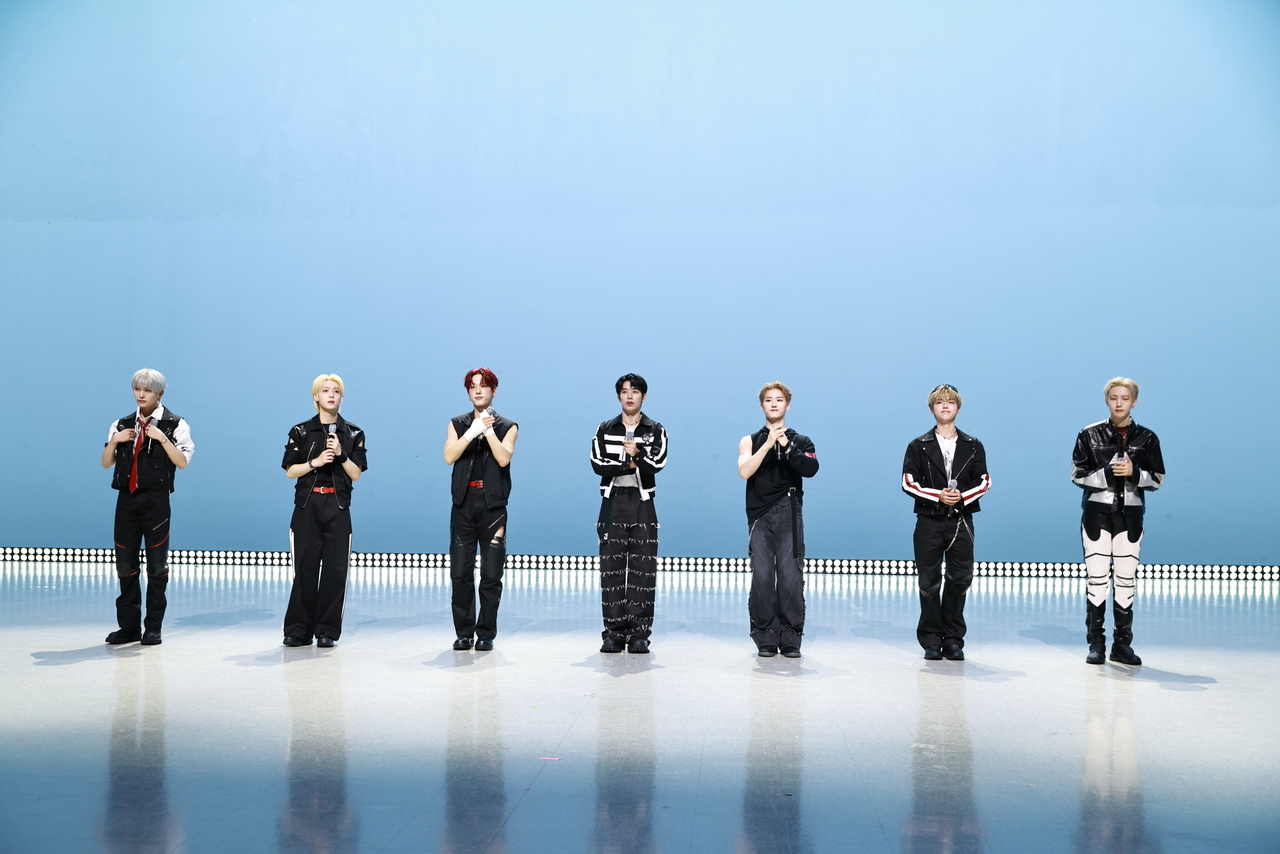 All(H)ours poses on the stage during a media showcase at Sangam MBC New Building in Mapo-gu, western Seoul, Monday. (Eden Entertainment)