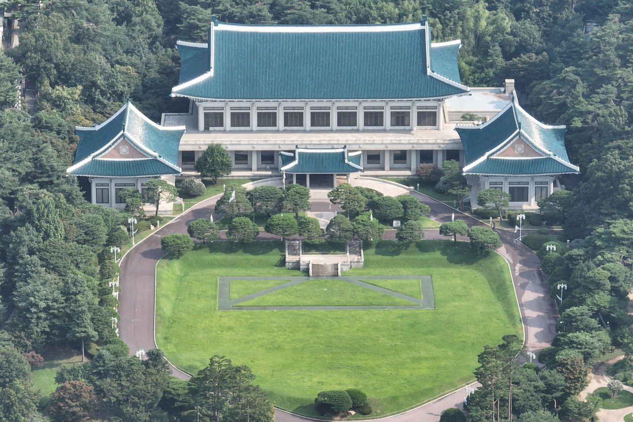 이재명 대통령이 브랜드토토 집무실 복귀를 예고한 가운데 서울 종로구 브랜드토토의 모습. [연합]