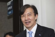 사면 한달 만에 조국 ‘정치력 시험대’ 올라…‘성 비위’ 내홍 수습할까