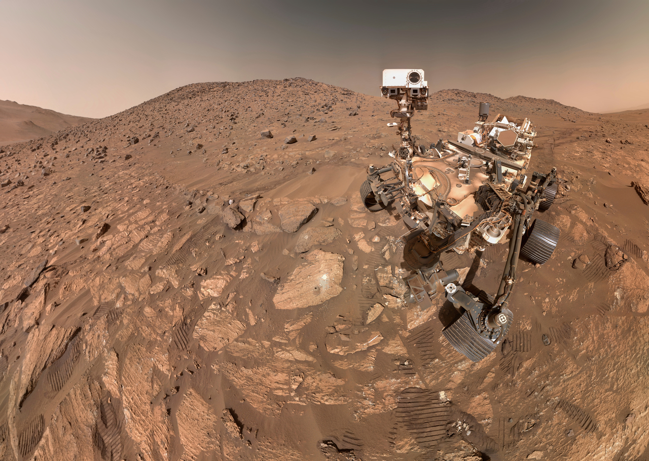 This image provided by NASA shows NASA's Perseverance Mars rover taking a selfie, made up of 62 individual images on July 23, 2024.   AP-Yonhap