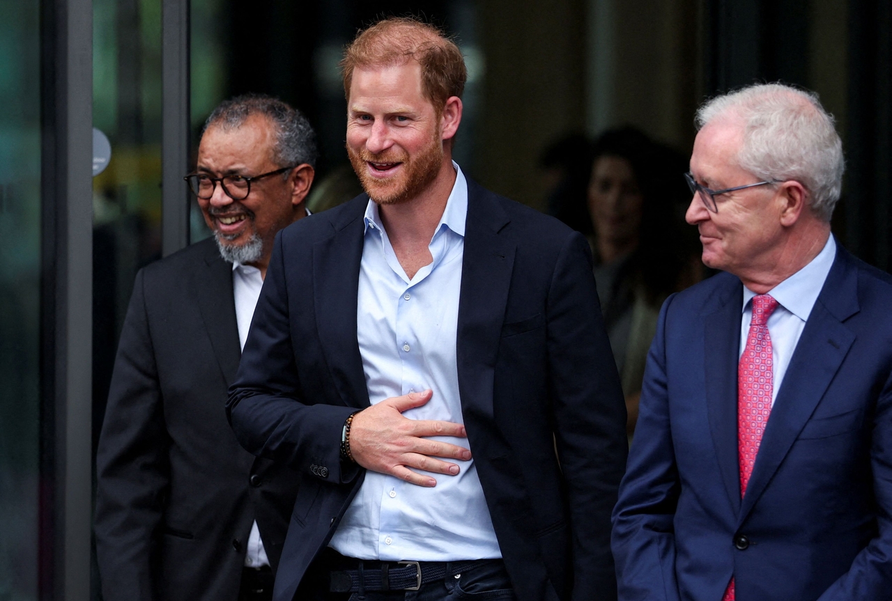 Prince Harry has tea with his father, King Charles III, in their first  meeting in over a year - The Korea Herald