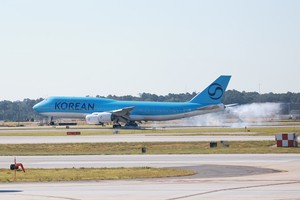 Charter plane carrying detained workers to leave Atlanta at Thursday noon