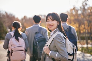 “계좌 잔액 왜 숨겨요?” 요즘 10대들은 공유하면서 관리한다 [찐이야! 짠테크]