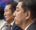 김병기 “심려 끼쳐 죄송”…특검법 합의 후폭풍에 고개 숙여