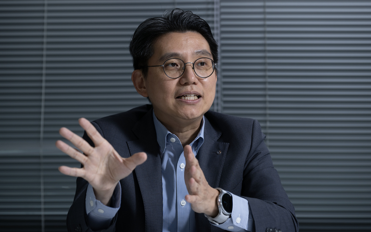 서동욱 신한은행 투자솔루션부 부장이 4일 오후 서울 중구 신한은행 본점에서 헤럴드경제와 인터뷰를 하고 있다. 임세준 기자