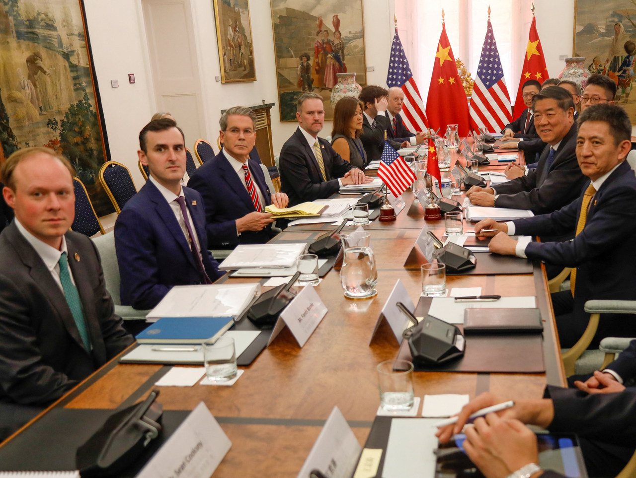 Senior US and Chinese led by US Treasury Secretary Scott Bessent, US.Trade Representative Jamieson Greer, Chinese Vice Premier He Lifeng and Chinese trade negotiator Li Chenggang meet to discuss trade and economic issues and TikTok in Madrid, Spain, Sunday.   Reuters-Yonhap